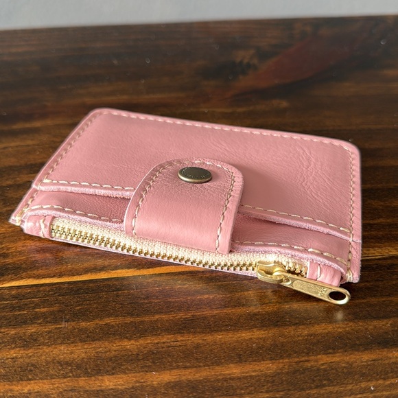 New Portland Leather Sabrina Wallet in Vintage Pink - Picture 5 of 5